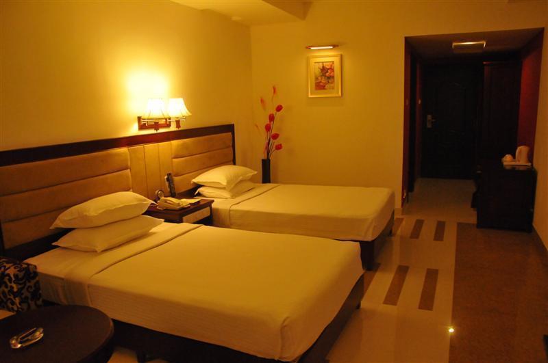Rr Inn Palayankottai Luaran gambar